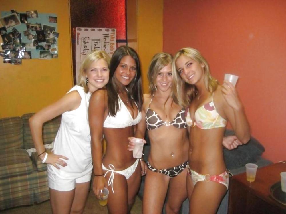 Lo mejor de las chicas en bikini 4
 #1455071
