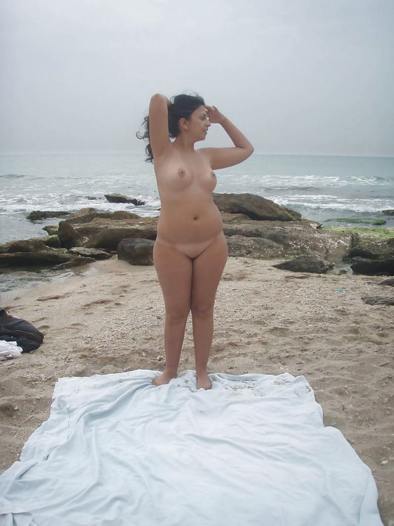 Chubby Milf at the beach!!! #7314253