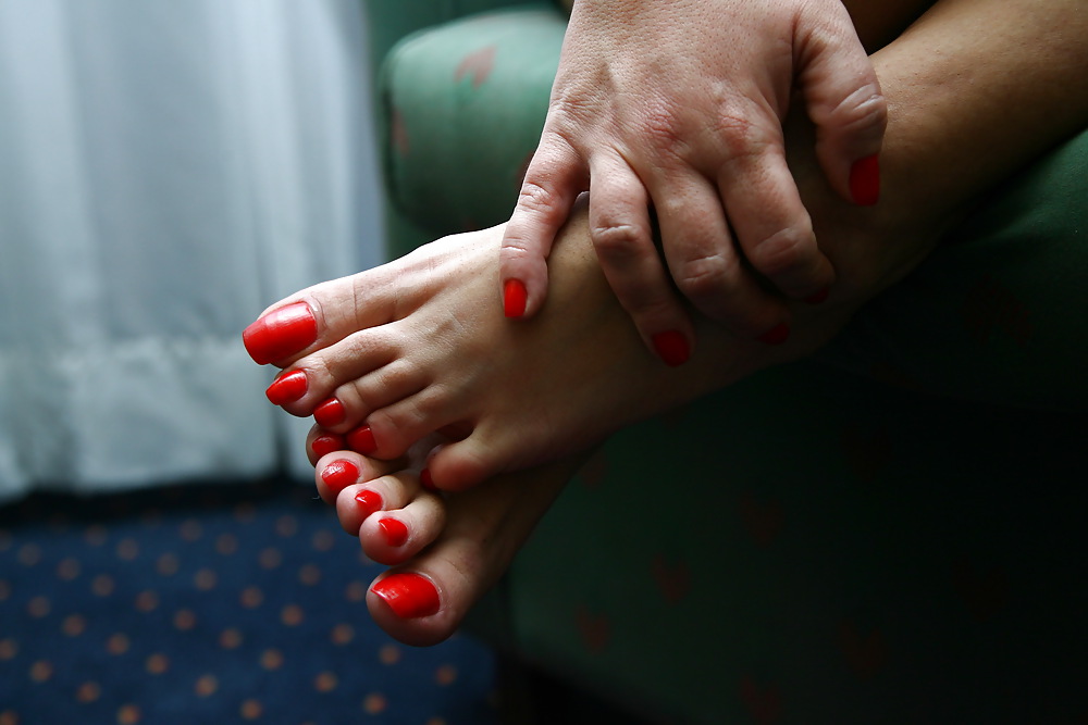 Foot Fetish - Turkish Seda Barefoot and Macro - Turk Amator #4206797