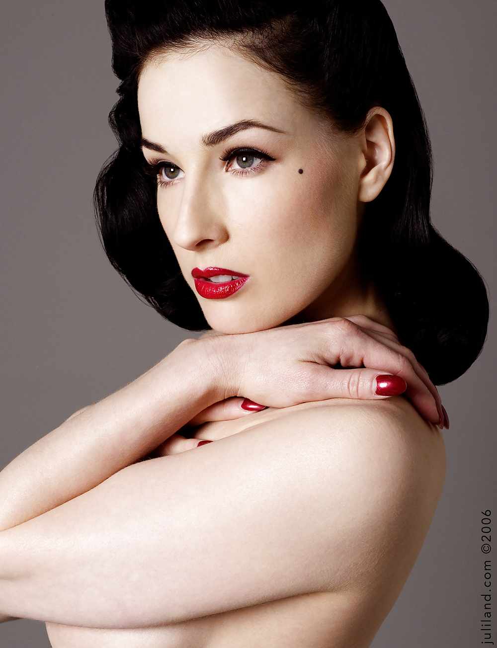 Von Teese  Again by Honeybee