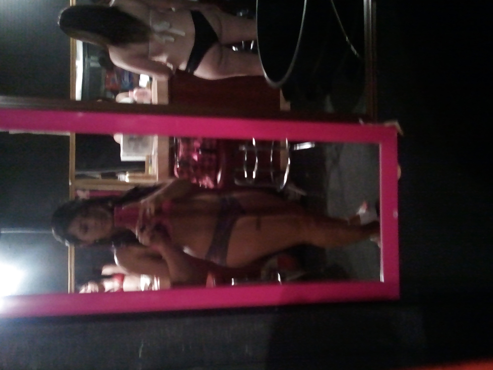 No desnuda detrás de la escena strippers
 #7221753