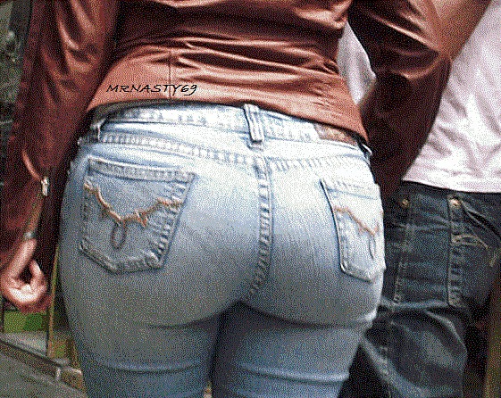 Femme En Jeans Serrés # 2 #11781495