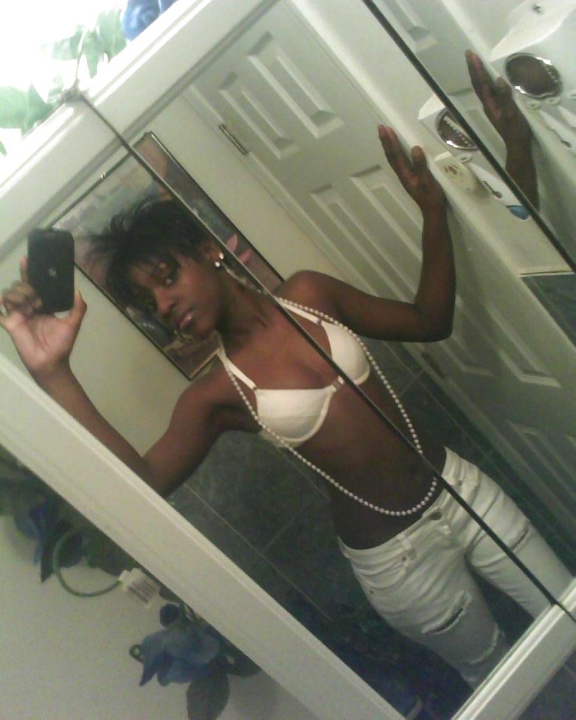 Sexy ébano erótica 3 por twistedworlds
 #5318599