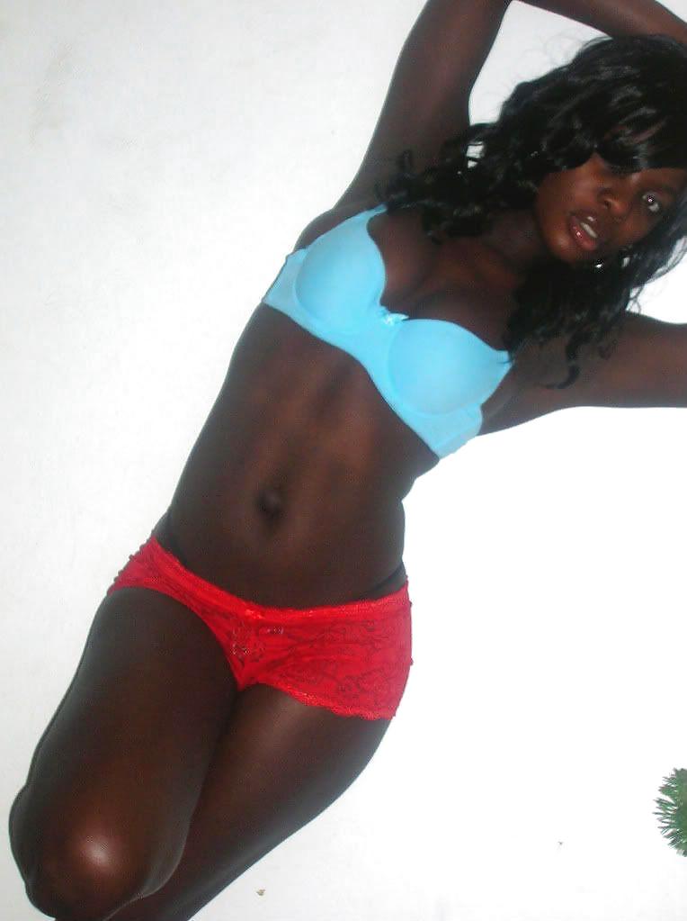 Sexy ébano erótica 3 por twistedworlds
 #5318650