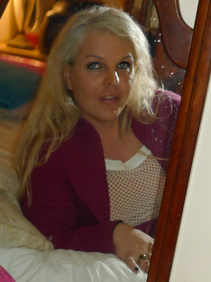 Pictures of me #4460779