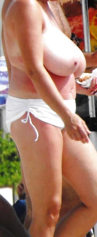 Nuevamente fotografiada en secreto
 #21678248