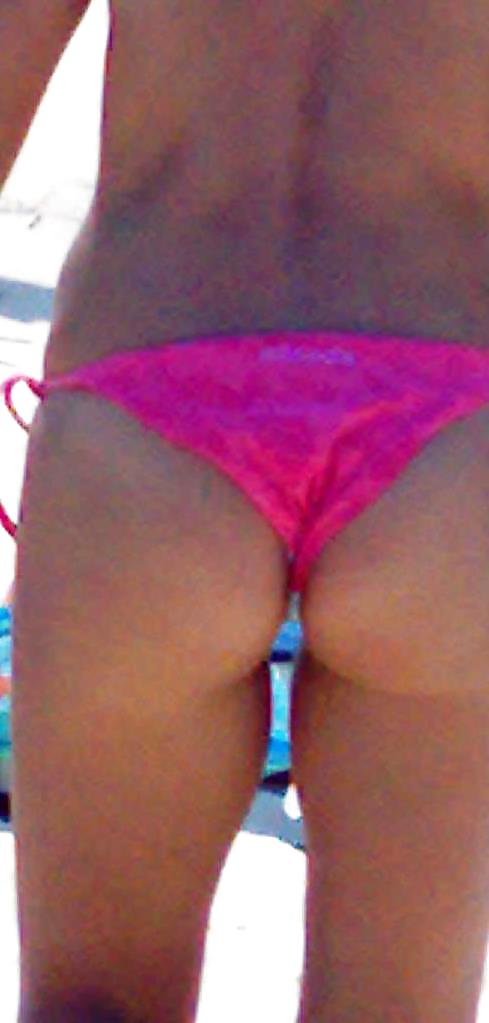 Nuevamente fotografiada en secreto
 #21678262