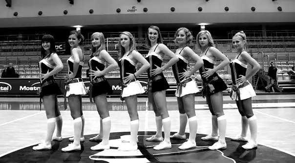 チアリーダーズ エロティカ 4 by twistedworlds
 #3574848