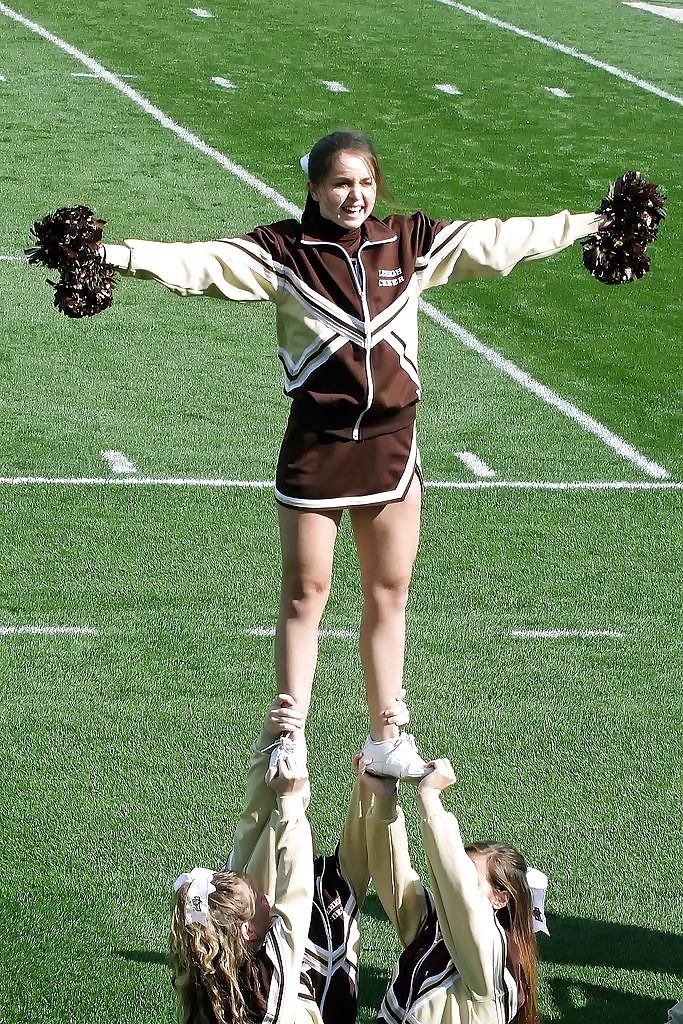 Cheerleaders Erotica 4 Par Twistedworlds #3574960