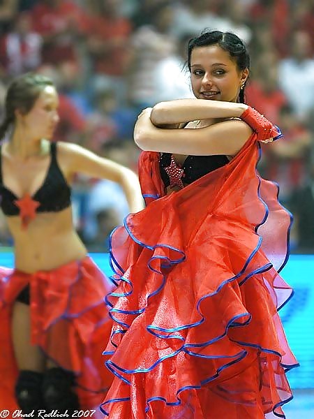 チアリーダーズ エロティカ 4 by twistedworlds
 #3575535