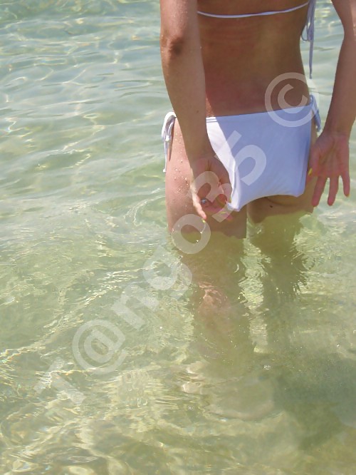Hilal'den bikinli pozlar #4932903