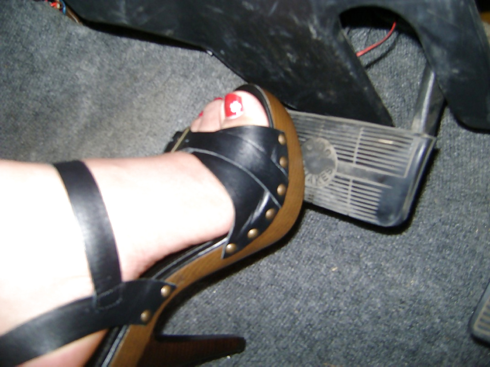 Beautiful feet in heels #5985800