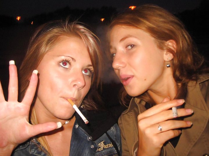 Las niñas de fumar - colgantes
 #11511842