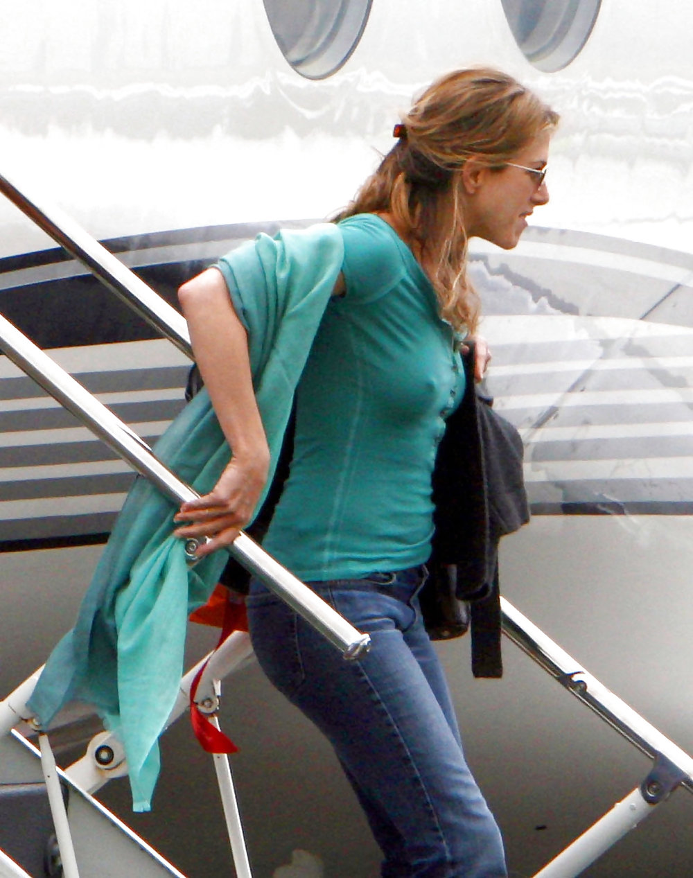 Jennifer Aniston #8948593