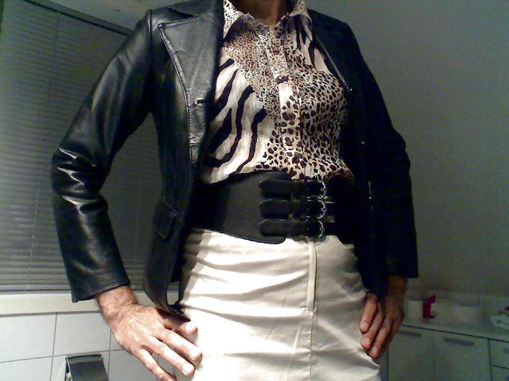 Vestido de nuevo hoy
 #18871145