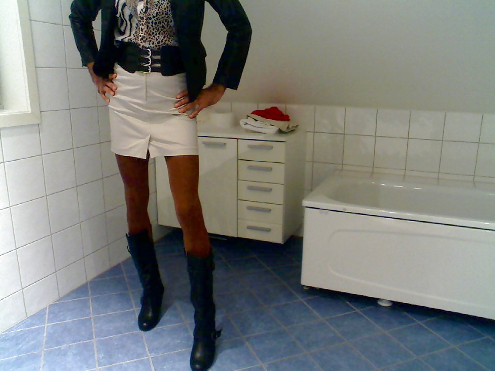 Vestido de nuevo hoy
 #18871189