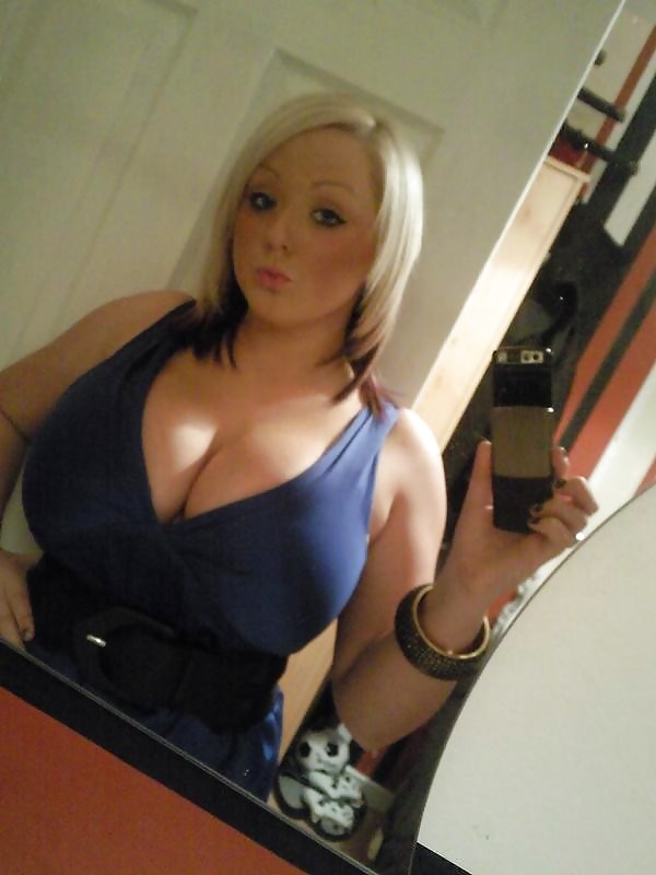 Tons Of Cleavage #1 #5241231