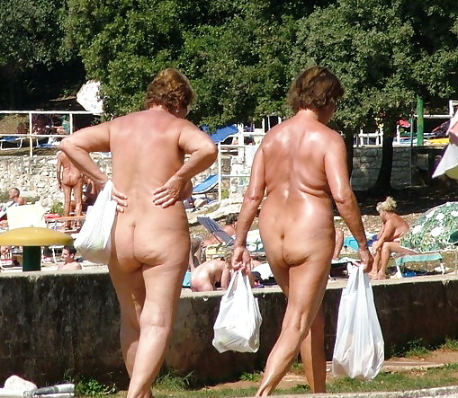 Mature Nudist Ladies 3 #2827402