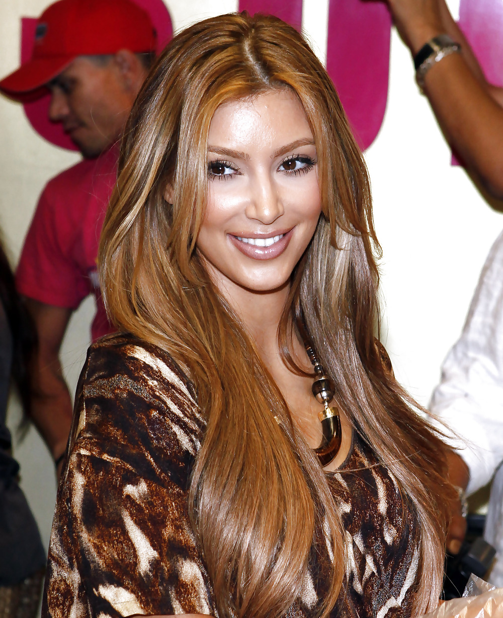 Kim Kardashian Mix Pictures #2144638