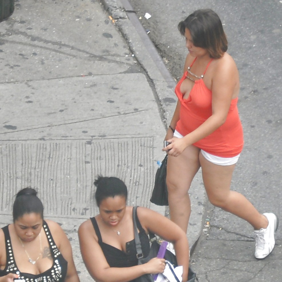 Harlem Girls in the Heat 114 - New York Cleavage Braless #5518064