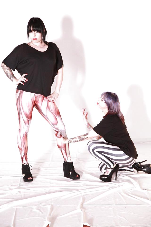 Mi hermana y su novia, sexy, leggings, mallas, spandex,
 #9352571