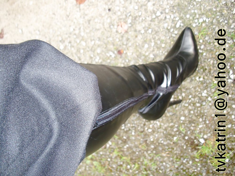 Outdoor with heels #4611057