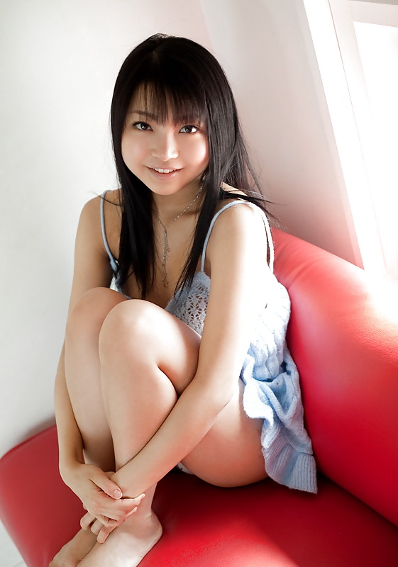 Giovane, sexy e molto fotogenica ragazza giapponese.
 #8200581
