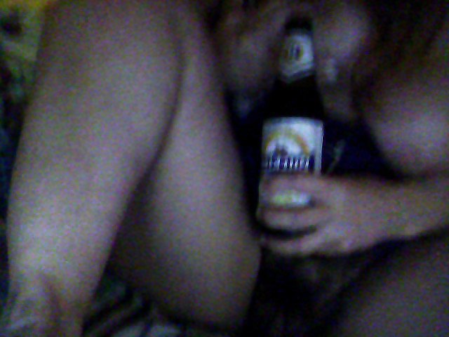 Estoy mansturbandome, haganme comentarios sucios mmmmm
 #18583217
