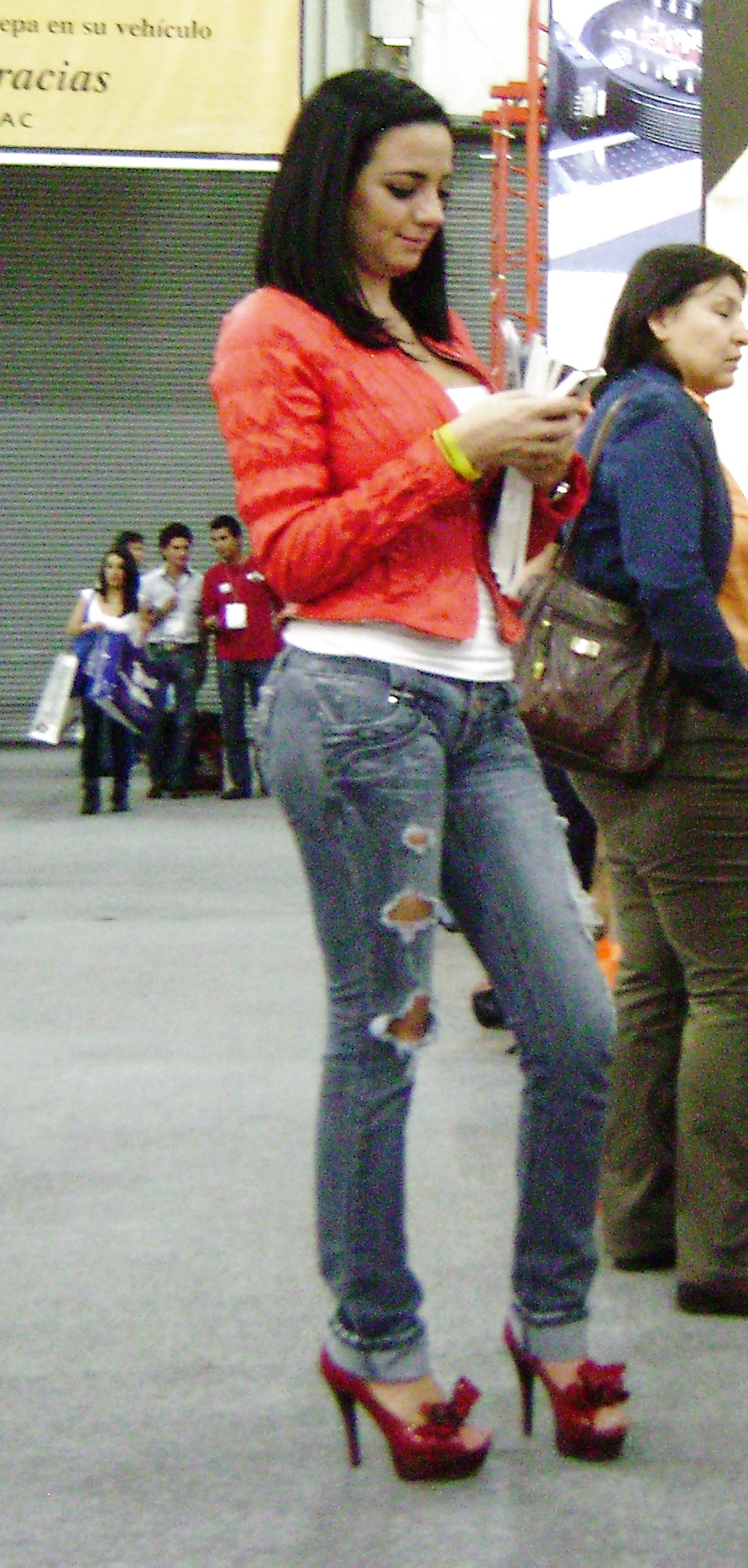 MAMITAS EN EXPO CIHAC 2012 PARTE 3 #14148656
