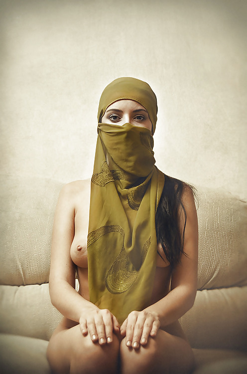 Mujeres árabes
 #18743640
