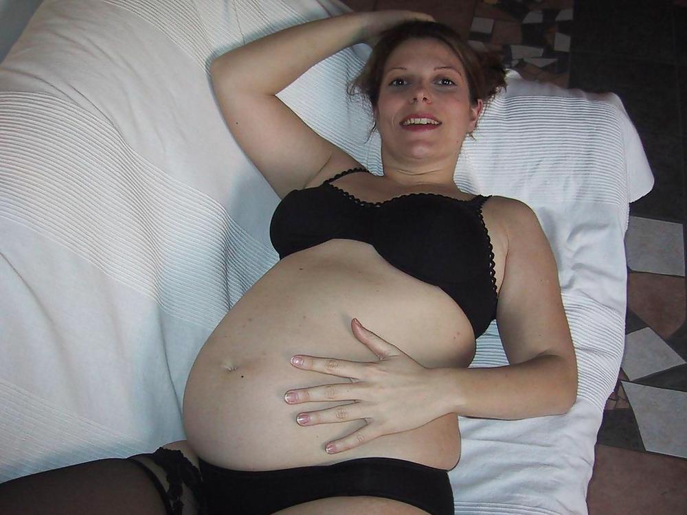 THE HOTTEST PREGNANT MOM #12284585
