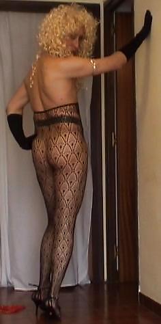 Lola #4056712