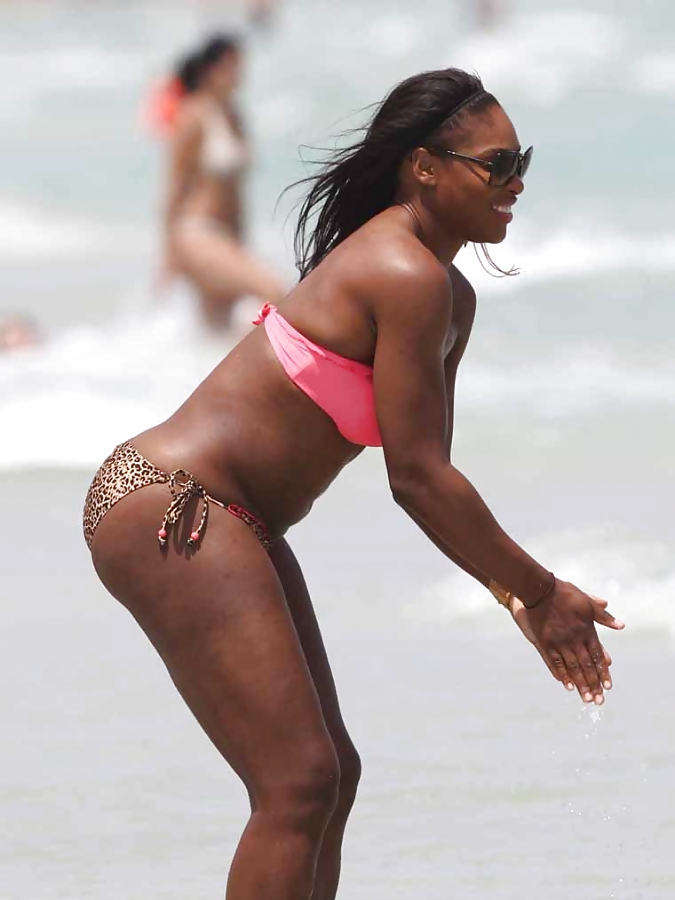 Serena Williams: Bikini Muscle ASS Photos #21098655