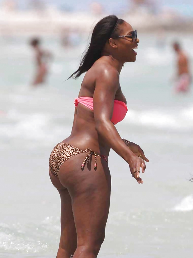 Serena williams: foto culo muscoloso in bikini
 #21098674