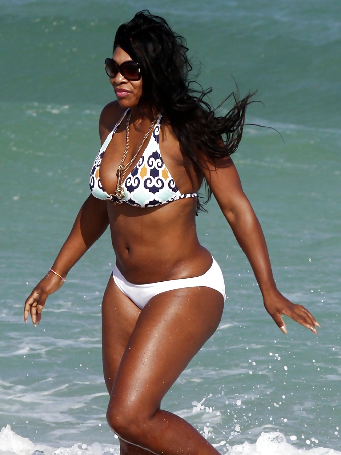 Serena Williams: Bikini Muscle ASS Photos #21098804