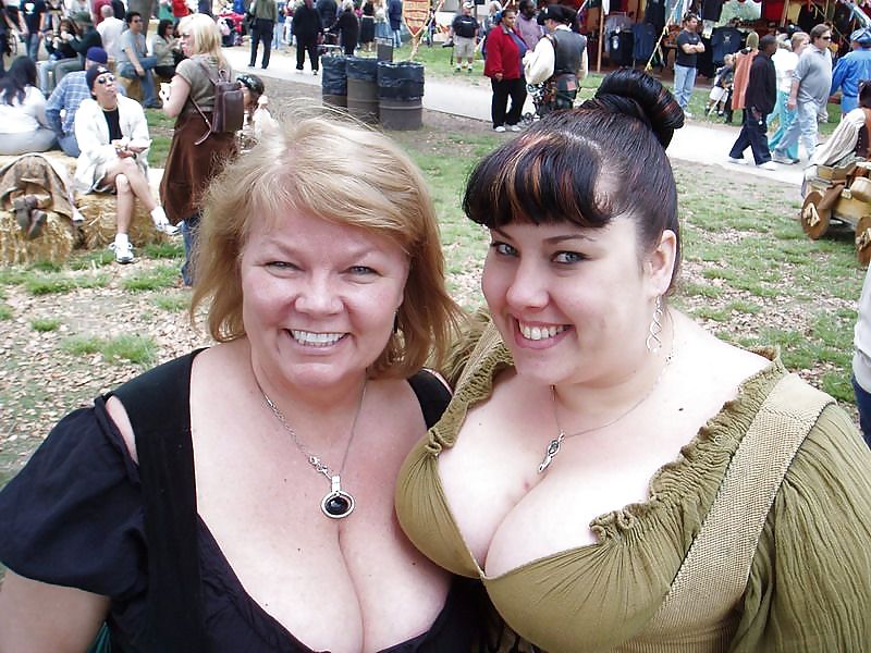 Ye Olde Cleavage #5229422