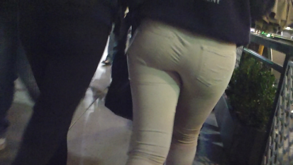 Nice Teen ass & butt in white jeans  #10295459