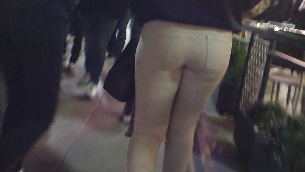 Nice Teen ass & butt in white jeans  #10295499