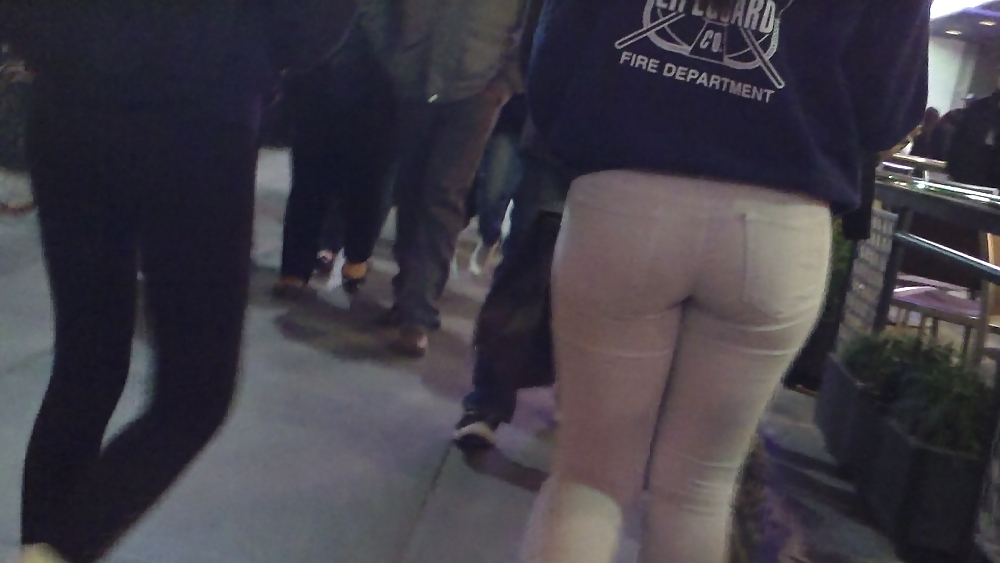 Nice Teen ass & butt in white jeans  #10295624