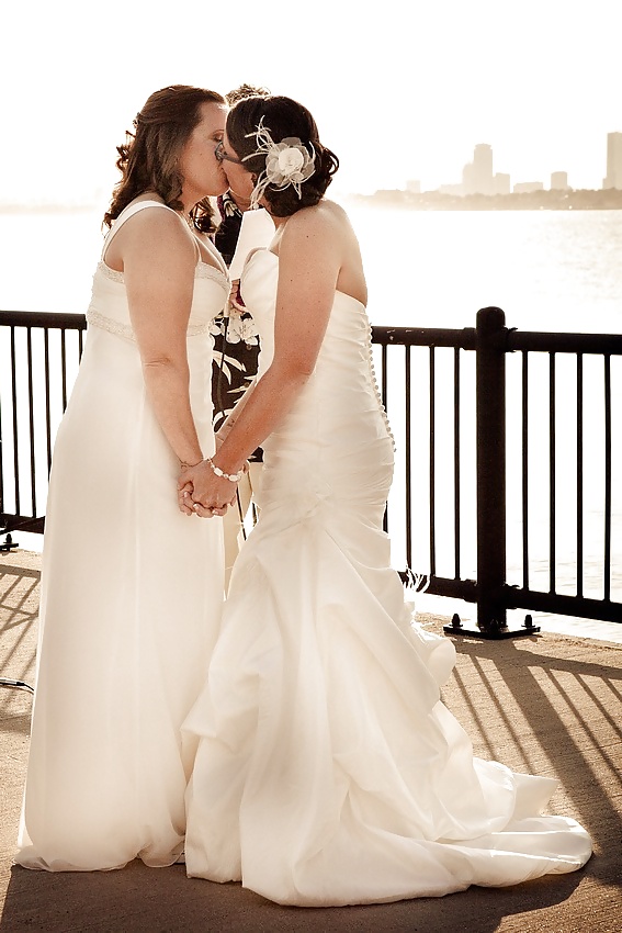 Lesbische Hochzeitsfoto Von Tata Tota Lesbisch #18487894