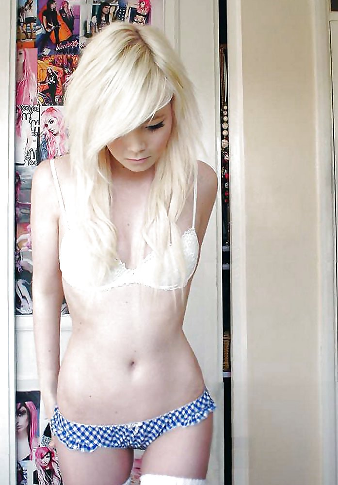 Amateur 02
 #17767630