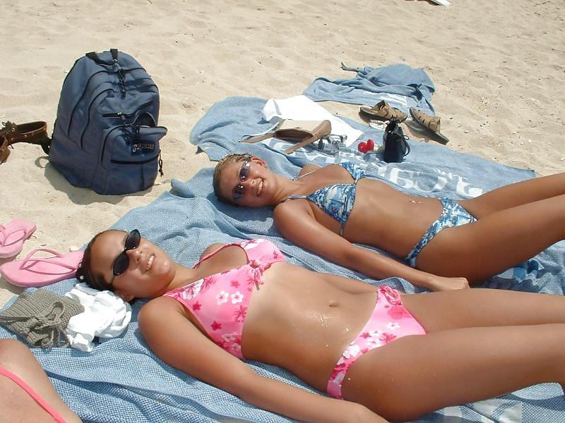 Fotos de desnudos mixtos en la playa 2
 #4237231