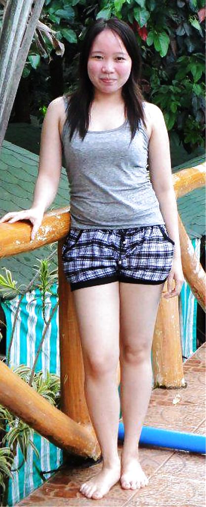 Sizzling Filipina - Shiela