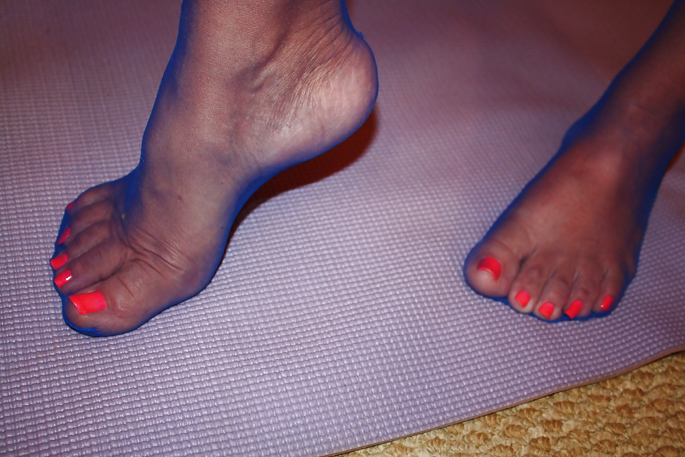 Horny Nylon Feet Toes Blue Pantyhose Very Hot!! #10024075