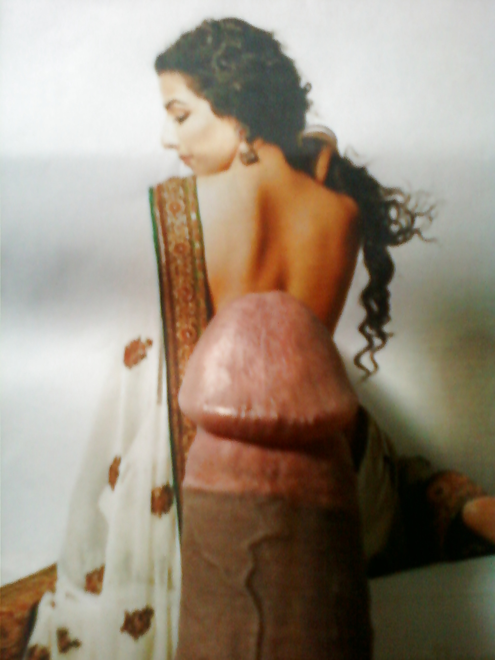 My Cock On Vidya Balan Bare Back #5453350