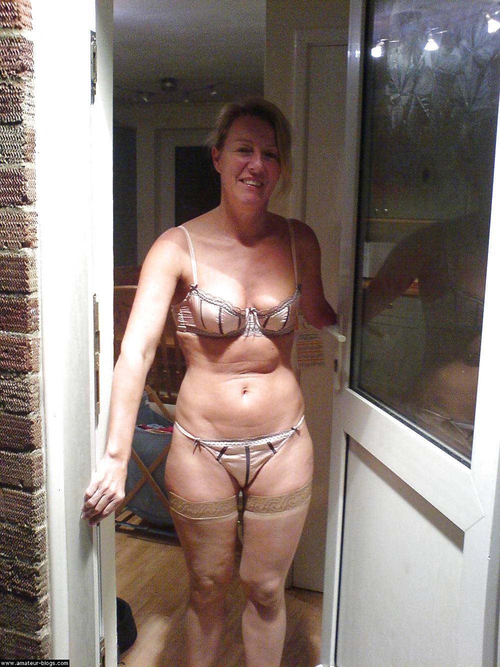 Sexy mature ladies 84 (clothed) #8088060