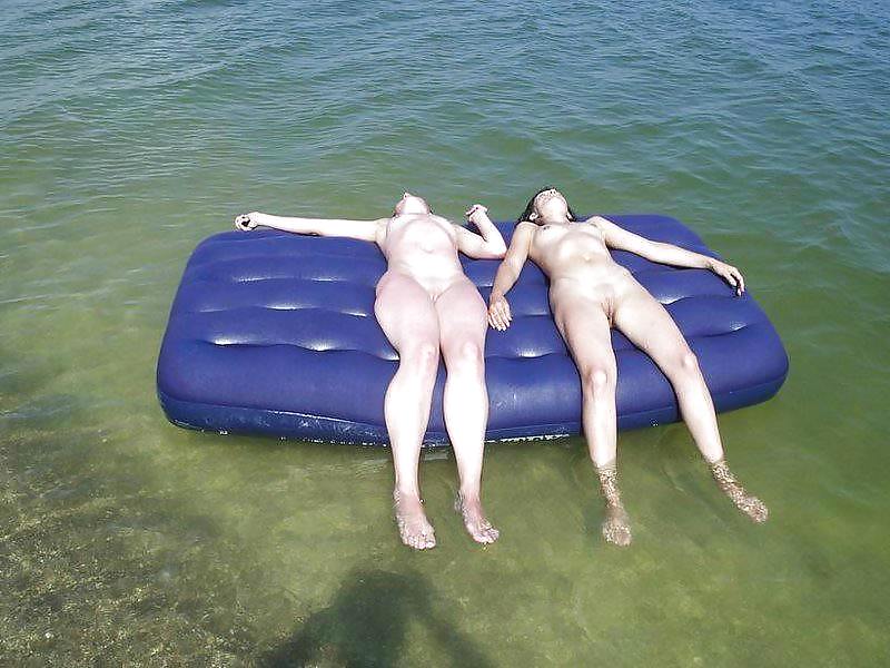 Nudist Beach Teens #950612