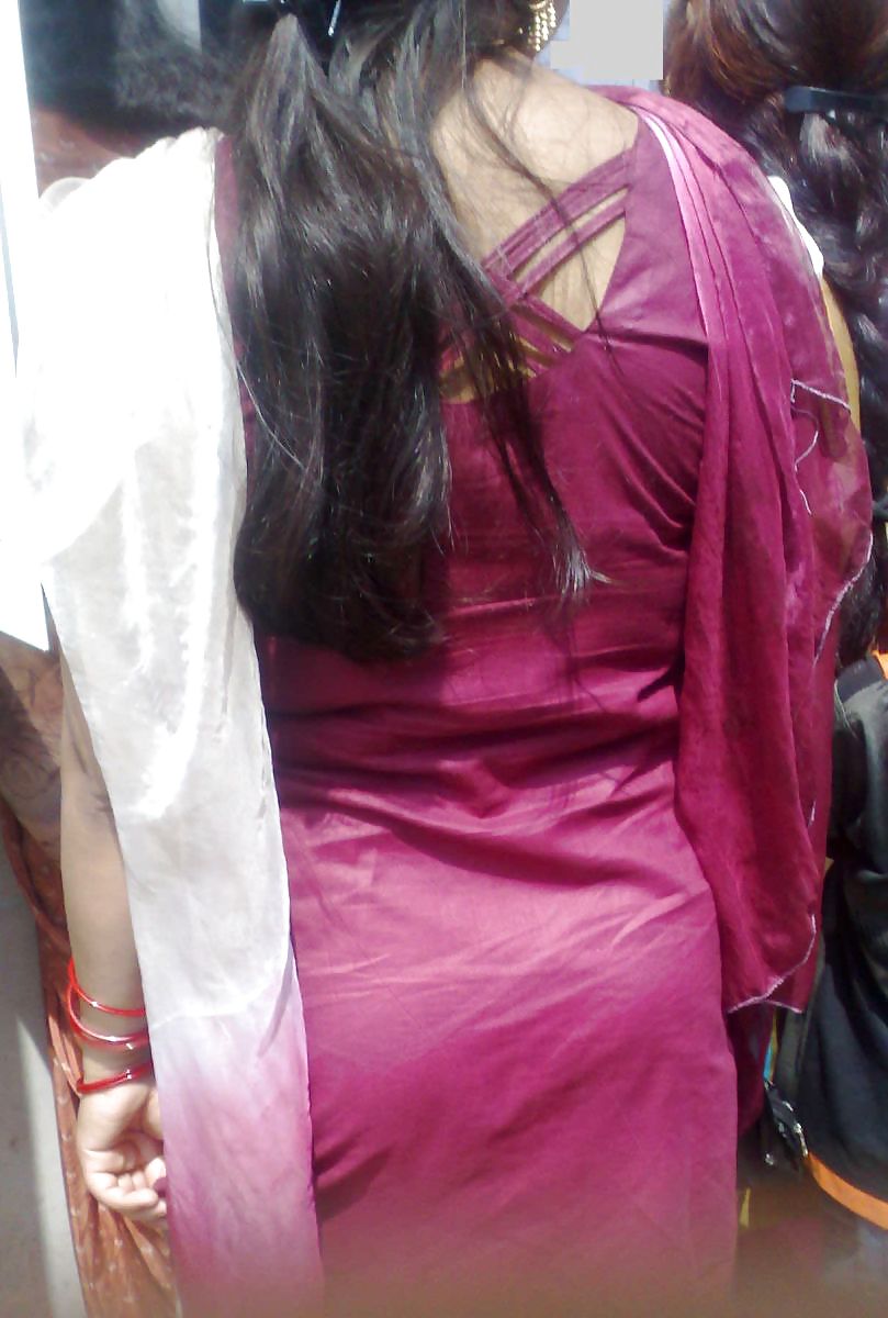 Indian Damen Zurück Blick #10208772