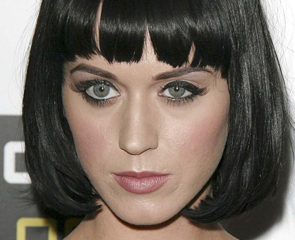 Katy perry
 #13934274