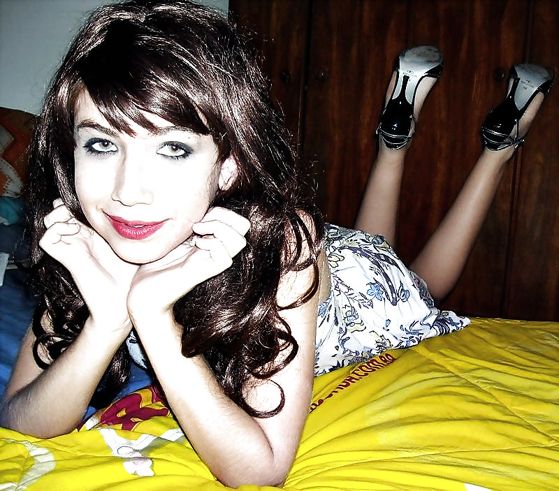 いくつかのセクシーな女性ボイ
 #17974687